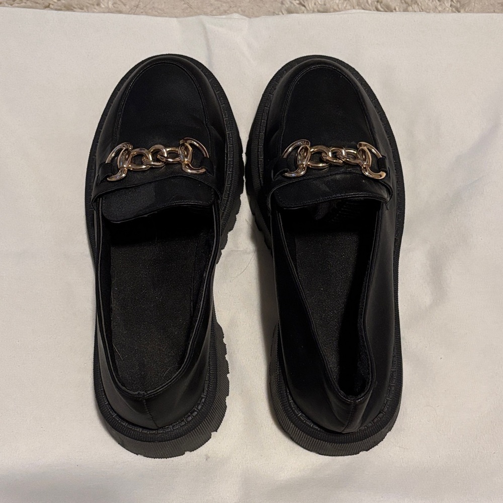 SHEIN Black Loafers with Gold Chain Detail